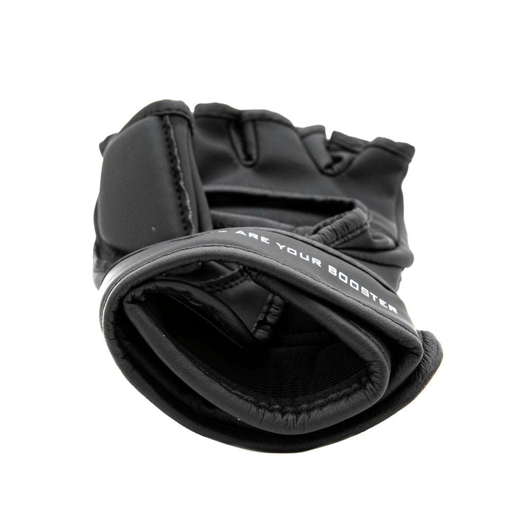 Booster BFF Supreme MMA Handschoenen – detail van verstelbare pols- en klittenbandsluiting