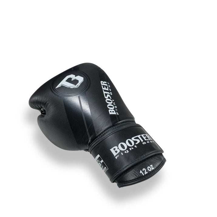 Booster V3 Pro lederen bokshandschoenen black paar overzicht / Booster V3 Pro leather boxing gloves black pair