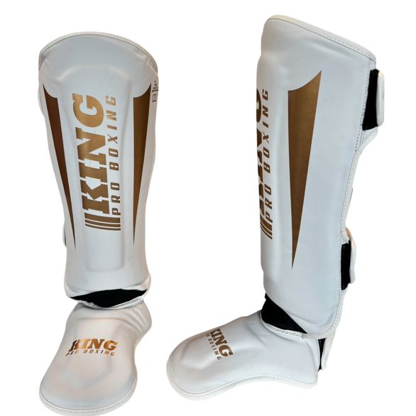 King REVO kickboks set – wit-gouden scheenbeschermers, voor- en zijaanzicht