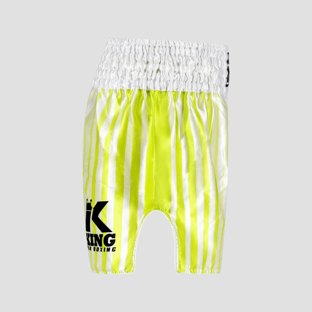 KING PRO BOXING Bloodline 2 set – zijaanzicht neongele short met hoge zijsplit en zwarte logo’s