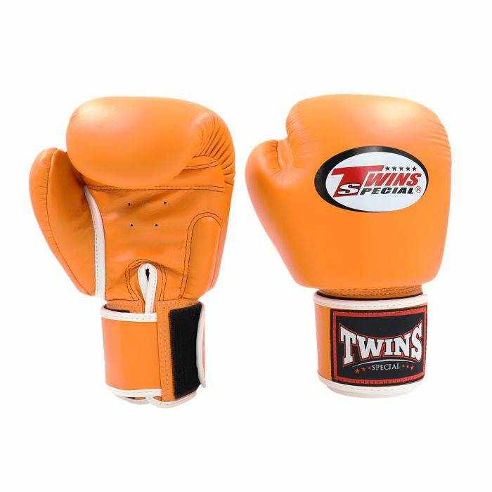 Twins Special BGVL-3 bokshandschoenen apricot van premium Thais rundleer voor Muay Thai en boksen