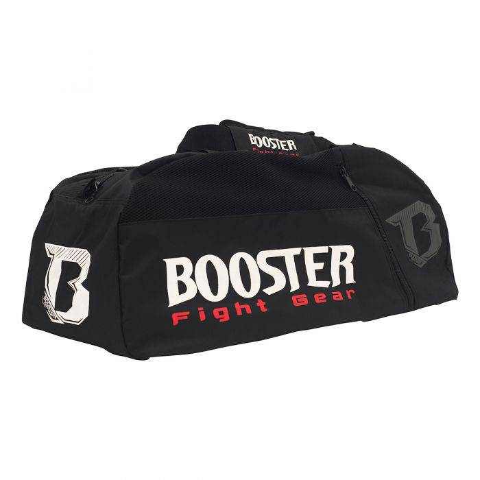 Zwarte Booster Recon duffel tas met witte en rode opdruk, polyester materiaal, met geventileerde zijvakken en rugzakfunctie.
