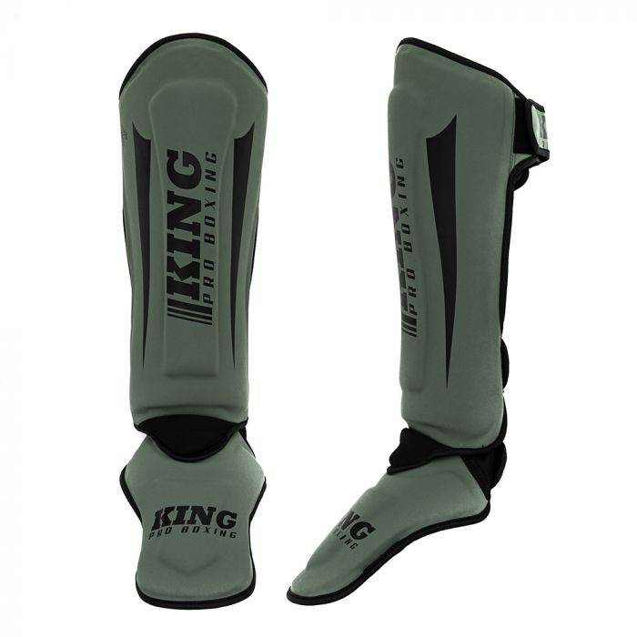 Groene King Pro Boxing Revo 5 scheenbeschermers met klittenbandsluiting en duurzame synthetische leer