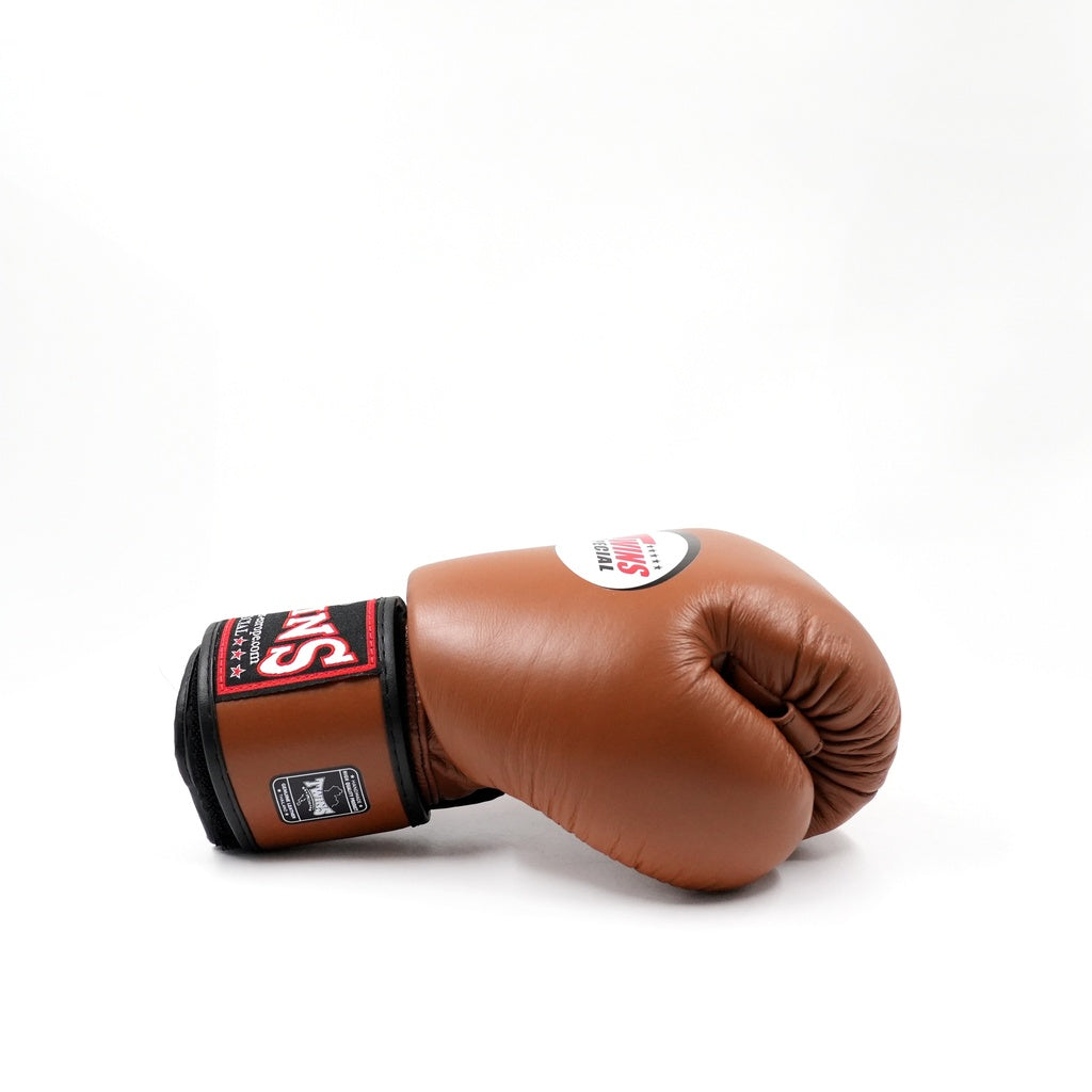 Twins Special BGVL-3 Boxing Gloves Brown / Bokshandschoenen Bruin | Muay Thai Leder