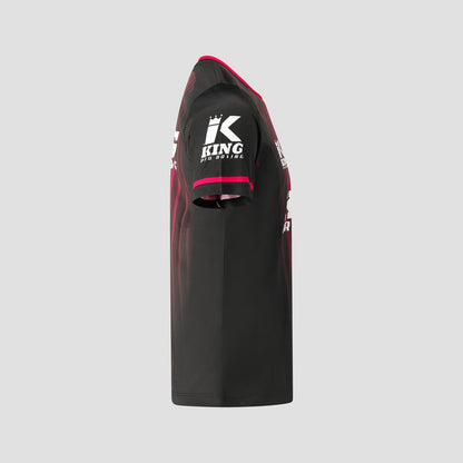 KING PRO BOXING Bloodline 1 set – zijaanzicht T-shirt met korte mouw en rode afwerking